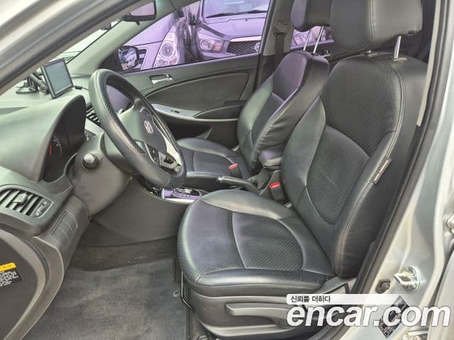 Hyundai Accent(новый кузов / новое поколение) Premier, 2012 10