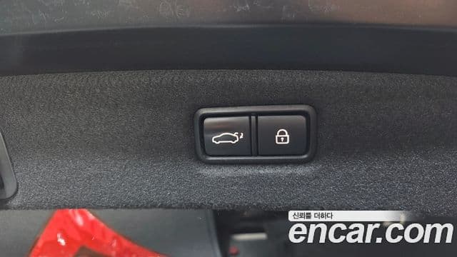 Genesis G90 Luxury, 2019 20