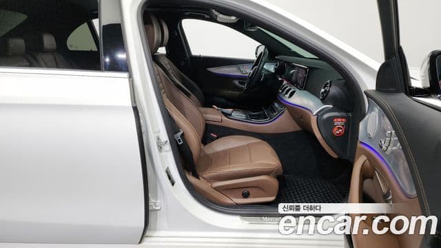 Mercedes-Benz E-класс W213 Avantgarde, 2021 11