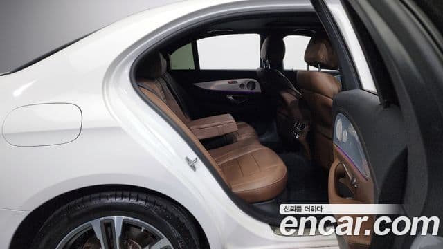 Mercedes-Benz E-класс W213 Avantgarde, 2021 12