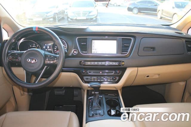 Kia All New Carnival Luxury, 2017 2