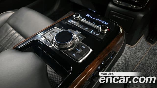 Genesis EQ900 Premium Luxury, 2018 19