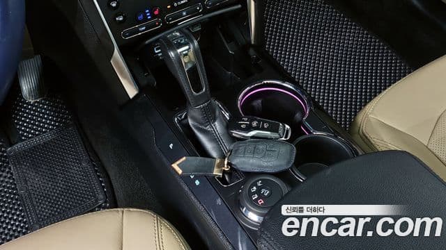 Ford Explorer 5세대, 2016 9