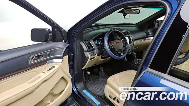 Ford Explorer 5세대, 2016 11