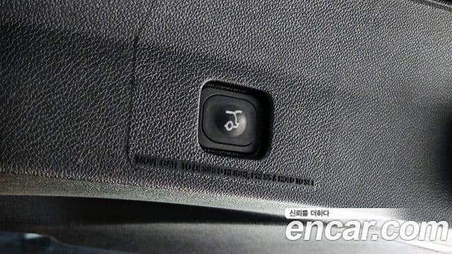 Ford Explorer 5세대, 2016 20