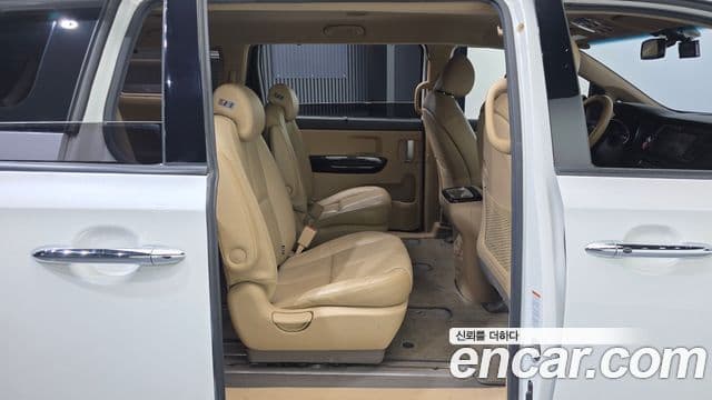 Kia All New Carnival Noblesse, 2015 12