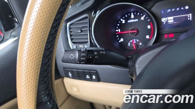 Kia All New Carnival Noblesse, 2015 18