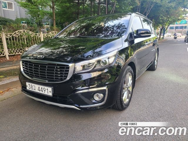Kia All New Carnival Prestige, 2015 1