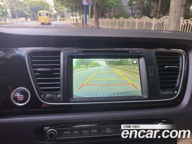 Kia All New Carnival Prestige, 2015 10