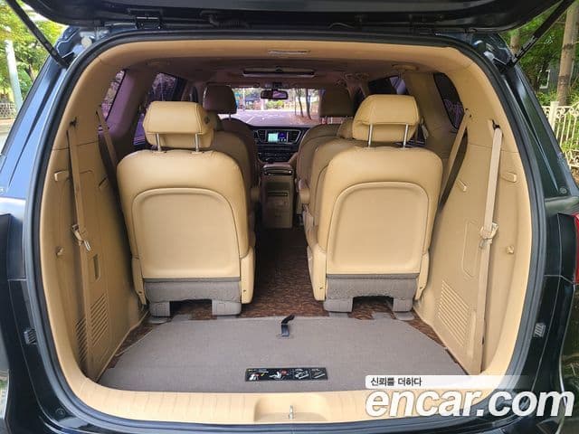 Kia All New Carnival Prestige, 2015 14