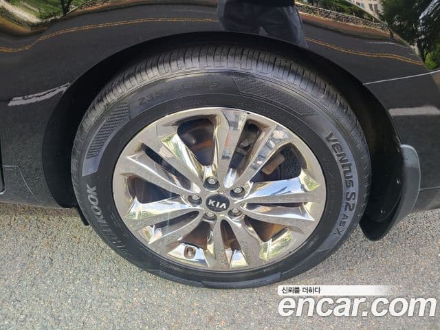 Kia All New Carnival Prestige, 2015 16