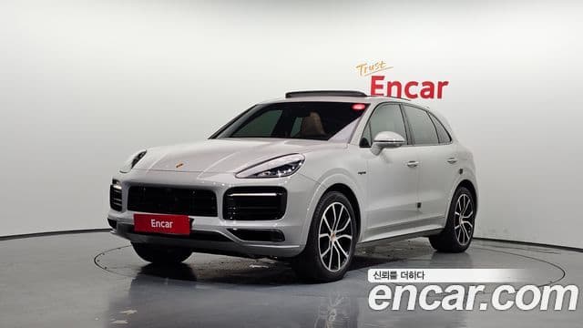 Porsche Cayenne (PO536) 3.0 E-гибрид, 2021 1