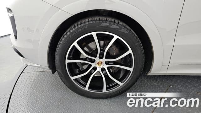 Porsche Cayenne (PO536) 3.0 E-гибрид, 2021 все фото