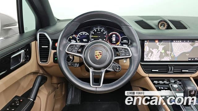 Porsche Cayenne (PO536) 3.0 E-гибрид, 2021 13