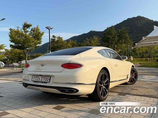 Bentley Continental GT 3세대 4.0 GT Azure, 2023 2