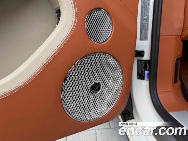 Bentley Continental GT 3세대 4.0 GT Azure, 2023 16