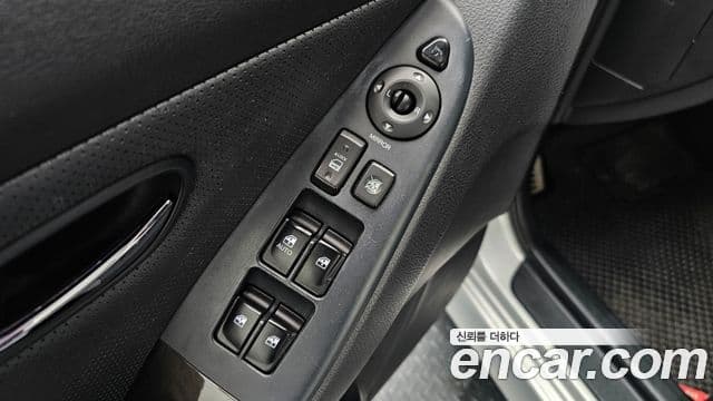 Hyundai Avante гибрид Advance Pack, 2010 16