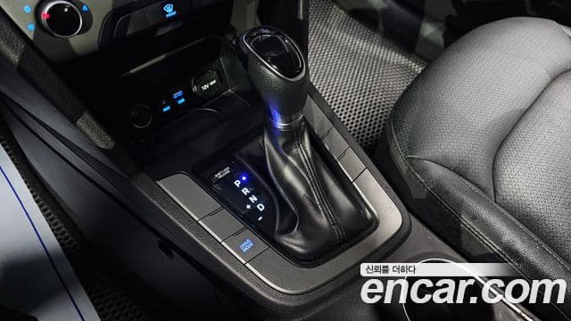 Hyundai Avante AD Style, 2018 9