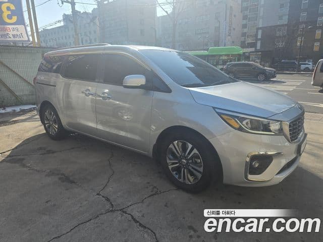 Kia The / новый New Carnival Luxury, 2019 3