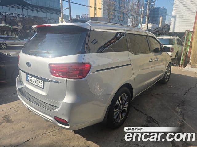 Kia The / новый New Carnival Luxury, 2019 6