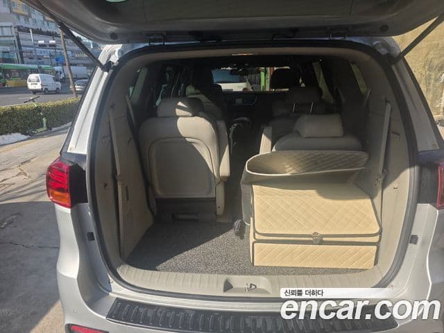 Kia The / новый New Carnival Luxury, 2019 8