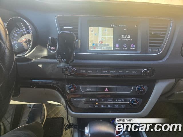 Kia The / новый New Carnival Luxury, 2019 13