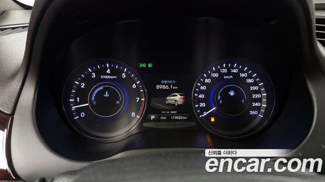 Hyundai Grandeur HG Modern, 2014 8