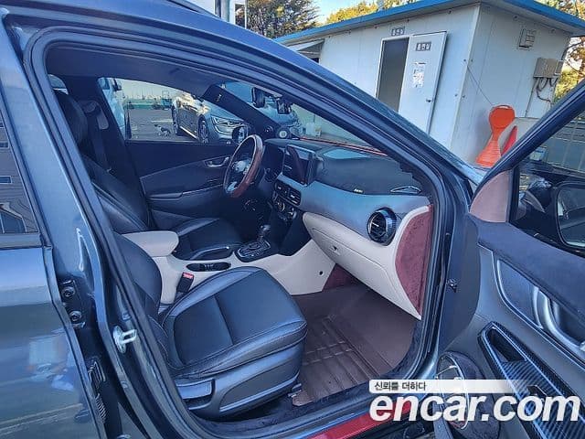 Hyundai Kona Modern Art, 2019 14