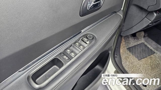 Peugeot 3008 1세대, 2014 13