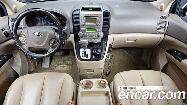 Kia Carnival R Premium, 2012 7