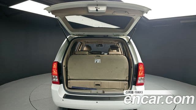 Kia Carnival R Premium, 2012 20