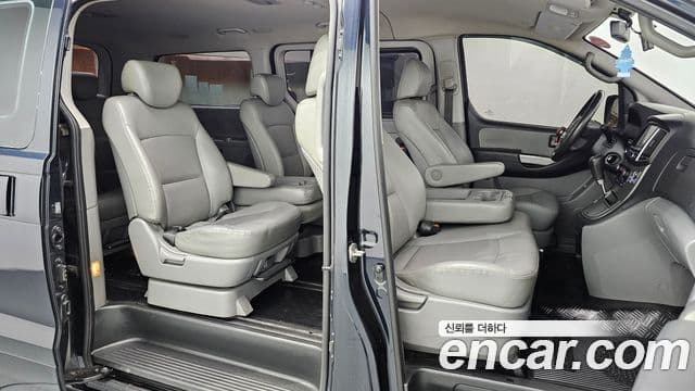 Hyundai The / новый New Grand Starex Modern, 2019 10