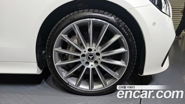 Mercedes-Benz E-класс W213 E450 4MATIC купе, 2023 все фото