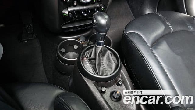 Mini Cooper D Countryman 1세대, 2016 9