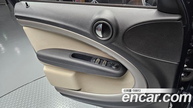 Mini Cooper D Countryman 1세대, 2016 14