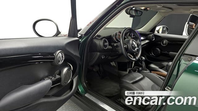 Mini Cooper 3세대, 2015 11