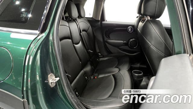 Mini Cooper 3세대, 2015 12