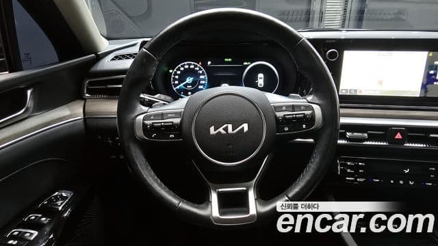 Kia K5 гибрид 3세대 Noblesse, 2023 13