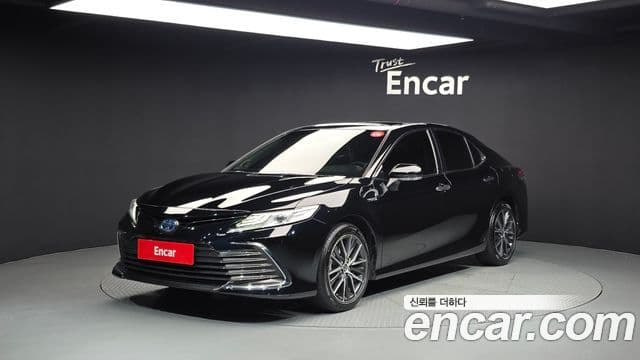 Toyota 캠리 (XV70) 2.5 XLE гибрид, 2023 1