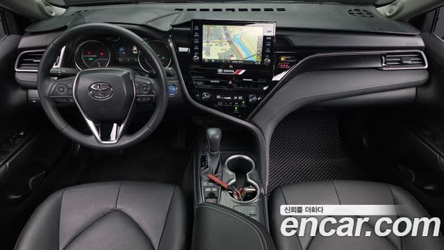 Toyota 캠리 (XV70) 2.5 XLE гибрид, 2023 7