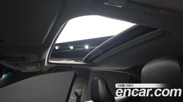 Toyota 캠리 (XV70) 2.5 XLE гибрид, 2023 18