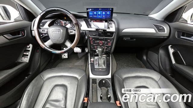 Audi New A4 B8, 2012 7