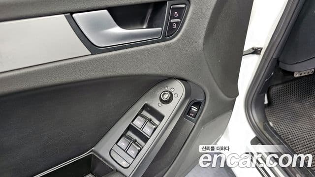 Audi New A4 B8, 2012 17