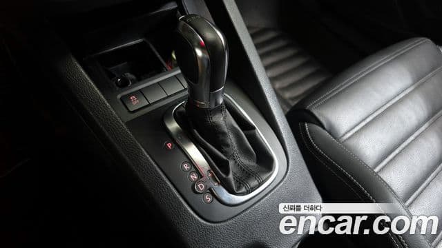 Volkswagen 시로코 2.0 TDI R-Line, 2012 9