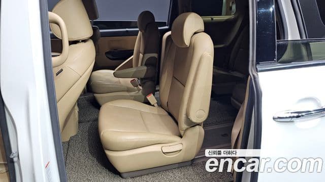 Kia All New Carnival Prestige High Roof, 2017 11