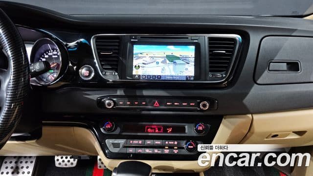 Kia All New Carnival Prestige High Roof, 2017 14