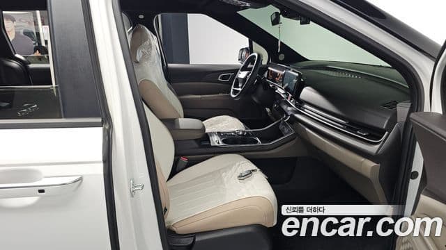 Kia The / новый New Carnival 4세대 7인승 High Limousine (компания по спецнадстройкам), 2025 11