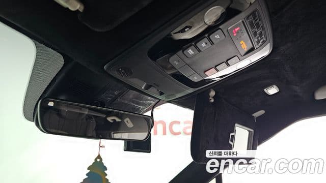 Kia The / новый New Carnival 4세대 7인승 High Limousine (компания по спецнадстройкам), 2025 18