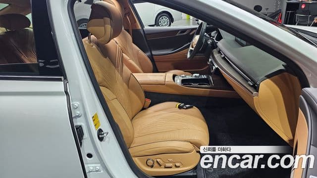 Genesis G80 (RG3) бензин 2.5 турбо AWD, 2024 10