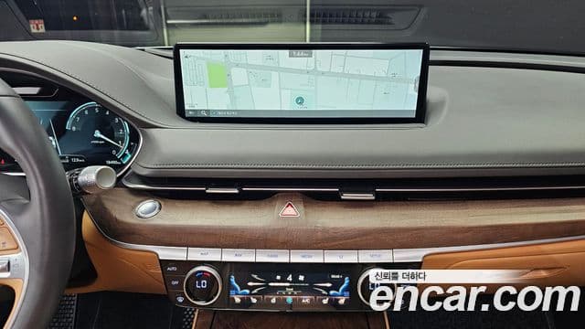 Genesis G80 (RG3) бензин 2.5 турбо AWD, 2024 18